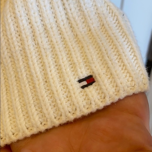BOGO SALE 🎉 Tommy Hilfiger cream knit 100% cotton sweater sz M - Picture 4 of 7